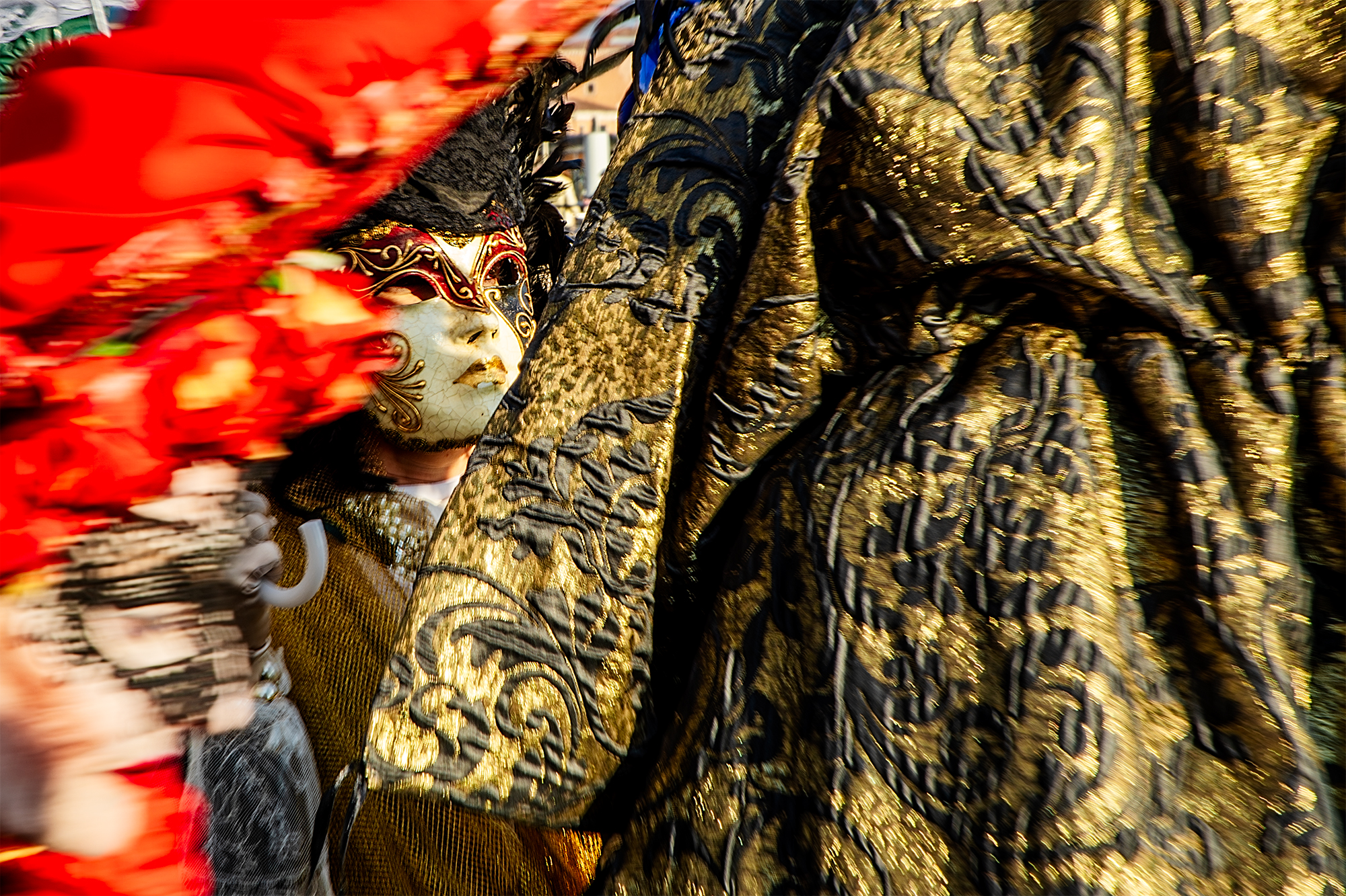 panning-particolare-maschera